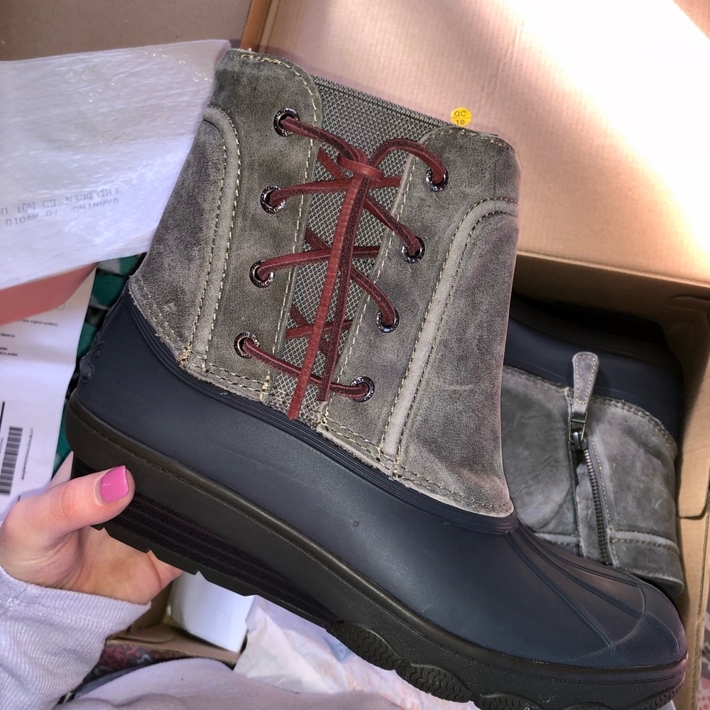 Sperry Duck Boots!  Saltwater Wedge Spray Gray